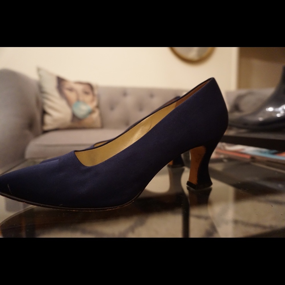 Nine West Navy Classic Pumps- like new